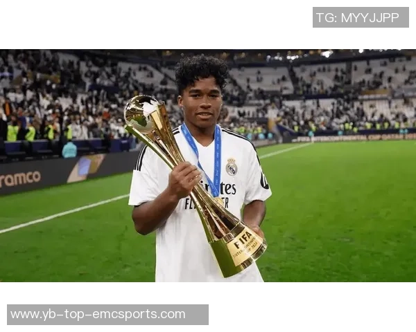 恩德里克生涯首秀戴帽庆祝比出三球手势令人惊叹不已